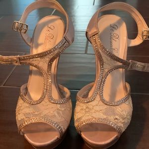 De Blossom Collection size 6.5 High Heels Sandals